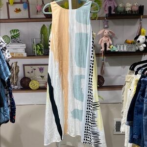 Black and White Maxi Dress sizes like large. No tags. 21 Ptp